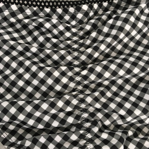 gingham ruched back swimsuit bottoms - Picture 4 of 6